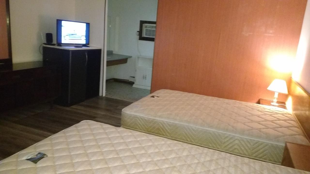 Golf Inn Niagara Bagian luar foto